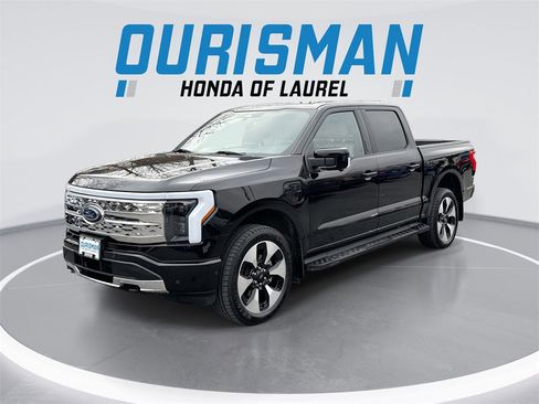 Used 2023 Ford F150 Lightning Platinum image 1