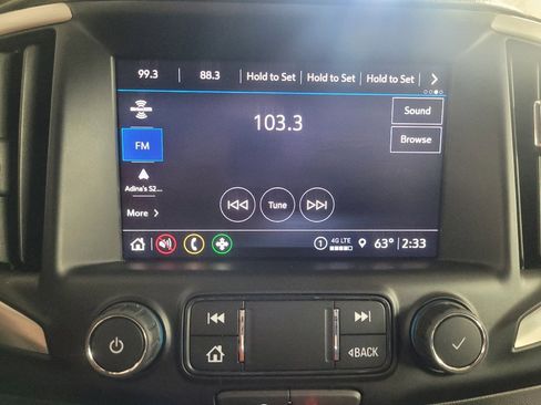 Used 2023 GMC Terrain SLT image 25