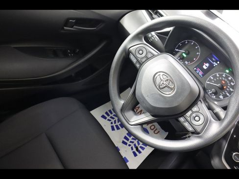 Used 2023 Toyota Corolla LE image 20