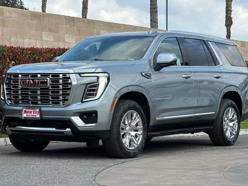 Certified 2025 GMC Yukon Denali image 8