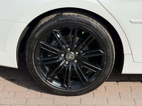 Used 2022 Toyota Avalon XSE w/ Carpet Mat Package (TMS) image 7