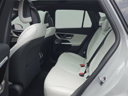 New 2026 Mercedes-Benz GLC 300 image 11