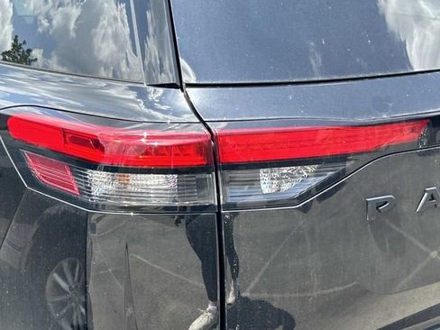 Used 2025 Nissan Pathfinder Rock Creek AWD/4WD image 9