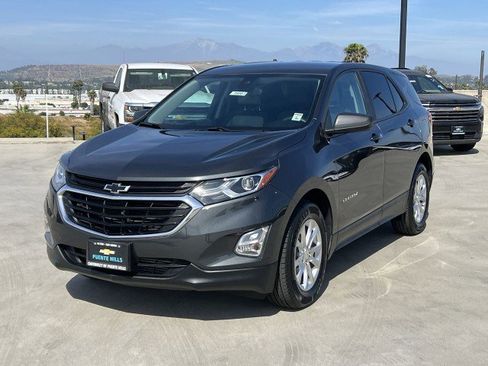 Used 2020 Chevrolet Equinox LS w/ LS Convenience Package image 1