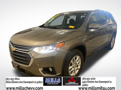Used 2020 Chevrolet Traverse LT image 1
