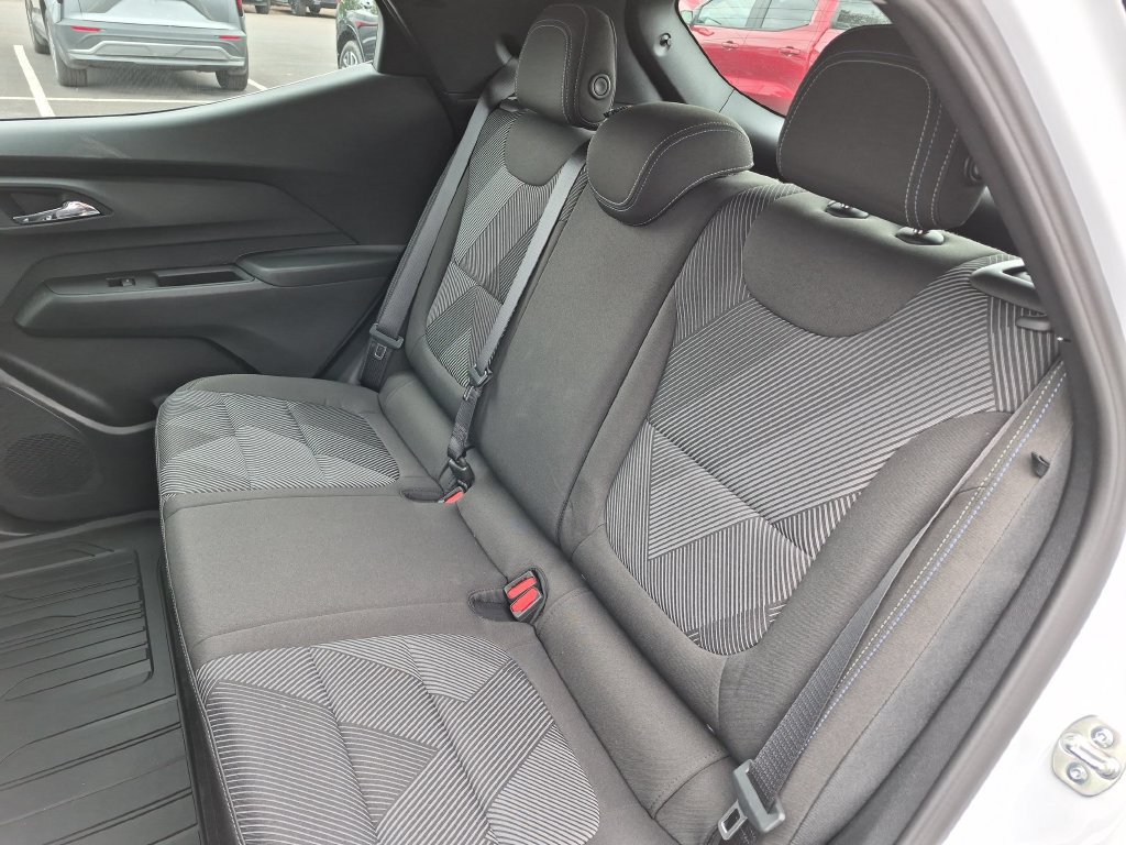 New 2027 Chevrolet Bolt LT w/ Comfort Package FWD image 24