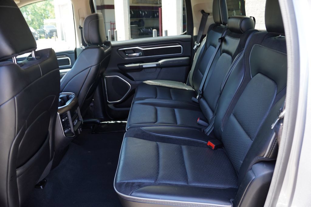 Used 2021 RAM 1500 Laramie AWD/4WD image 18