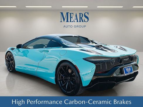 Used 2025 McLaren Artura Spider RWD image 8