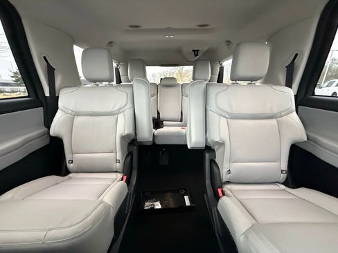 New 2026 Ford Expedition Max Platinum w/ Driver's Package image 30