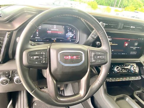 Used 2025 GMC Sierra 2500 AT4 AWD/4WD image 30