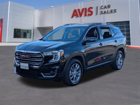 Used 2024 GMC Terrain SLT image 1