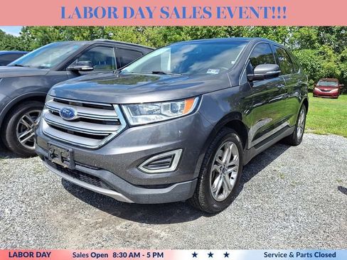 Used 2017 Ford Edge Titanium w/ Equipment Group 301A AWD/4WD image 3
