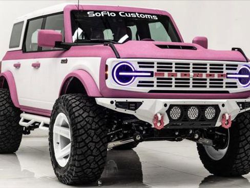 Used 2025 Ford Bronco RETRO image 5