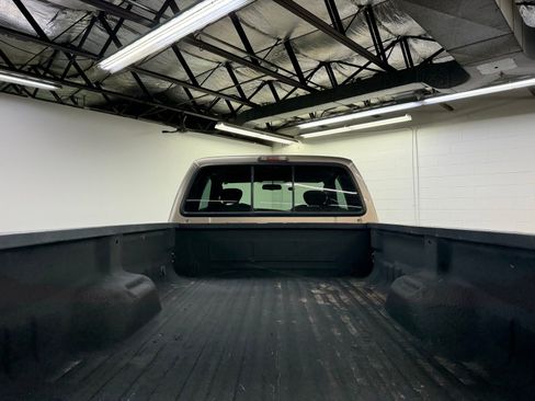 Used 2006 Ford F250 XLT image 27