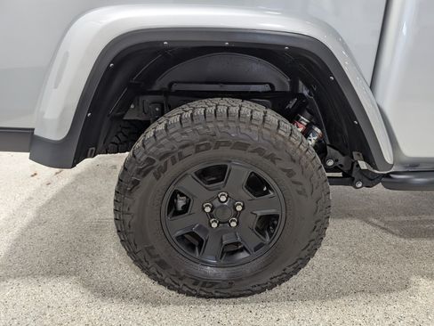 Used 2022 Jeep Gladiator Mojave w/ LED Lighting Group AWD/4WD image 13