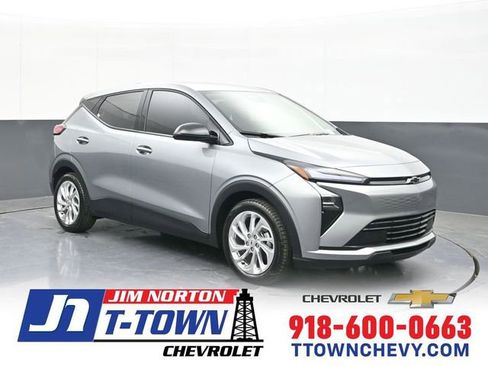 New 2027 Chevrolet Bolt LT FWD image 1