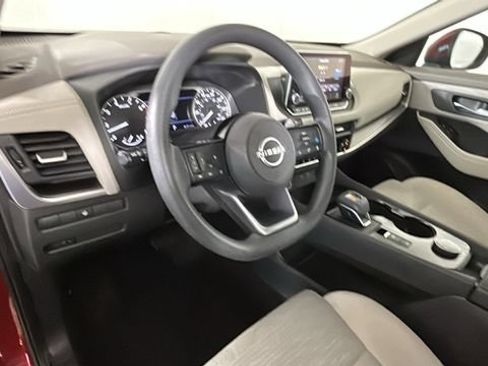 Used 2023 Nissan Rogue SV AWD/4WD image 13