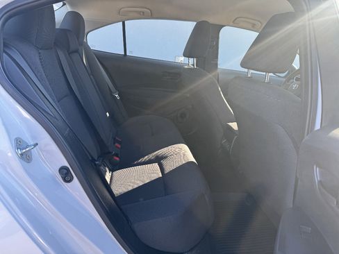 Used 2025 Toyota Corolla LE image 10
