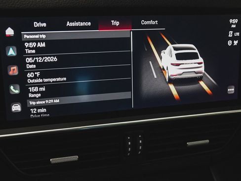 Used 2022 Porsche Cayenne Platinum Edition AWD/4WD image 25