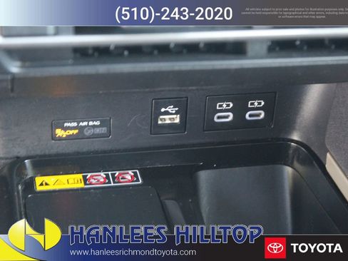 Used 2025 Toyota Camry LE FWD image 22