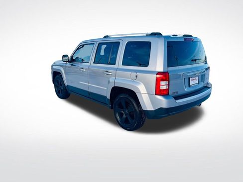 Used 2016 Jeep Patriot High Altitude image 4