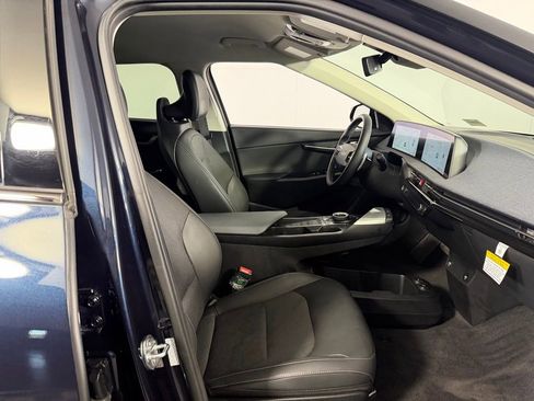 Used 2024 Kia EV6 Light RWD image 30
