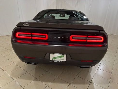 Used 2019 Dodge Challenger R/T RWD image 5
