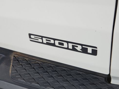 Used 2020 Jeep Gladiator Sport w/ Quick Order Package 23S image 9