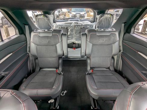 New 2026 Ford Explorer ST AWD/4WD image 17