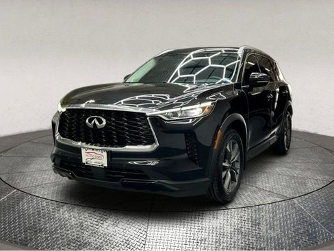 Used 2023 INFINITI QX60 Luxe w/ Vision Package image 4