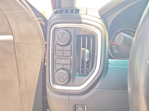 Used 2019 Chevrolet Silverado 1500 LT w/ Texas Edition AWD/4WD image 17
