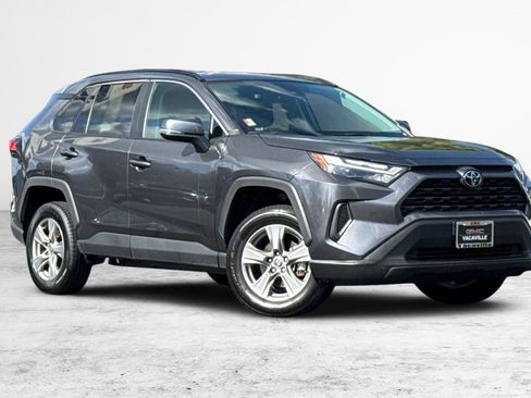 Used 2024 Toyota RAV4 XLE AWD/4WD image 2