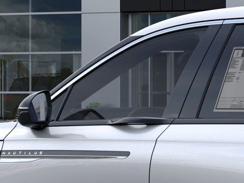 New 2026 Lincoln Nautilus Premier image 20