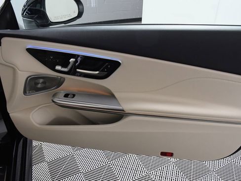 Certified 2024 Mercedes-Benz CLE 300 4MATIC Coupe image 17