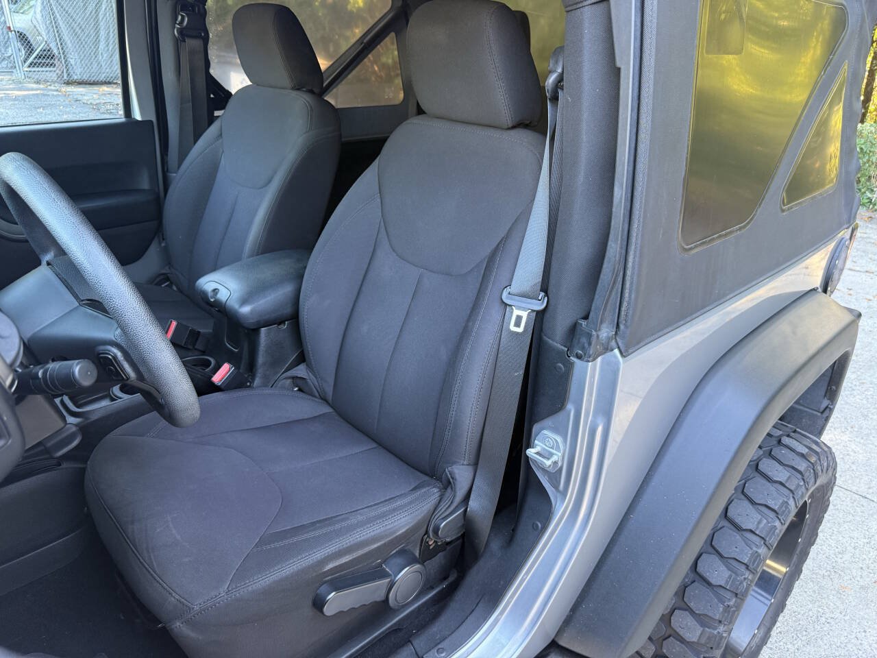 Used 2015 Jeep Wrangler Sport AWD/4WD image 11