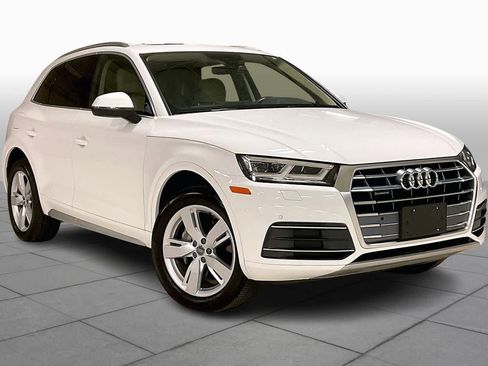 Used 2018 Audi Q5 Premium Plus image 2