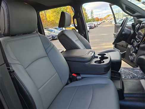 New 2026 RAM 2500 Tradesman w/ Chrome Appearance Group image 10