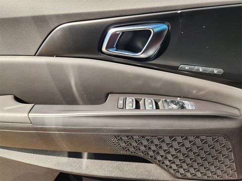 New 2026 Kia Carnival SX w/ SX Dark Edition Package image 16