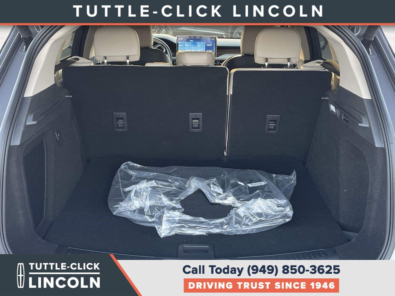New 2025 Lincoln Corsair Reserve w/ Equipment Group 202A FWD image 27