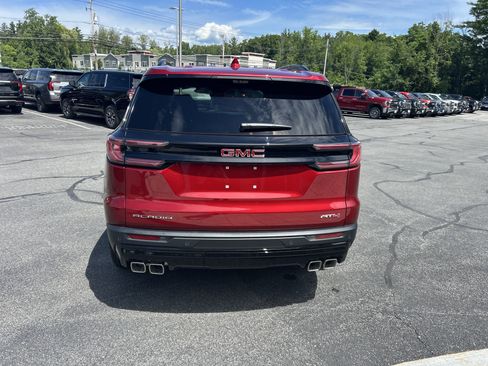 New 2026 GMC Acadia AT4 w/ Luxury Package AWD/4WD image 7