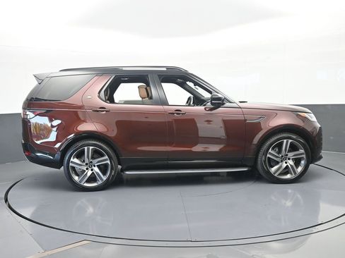 Used 2026 Land Rover Discovery Limited Edition image 7