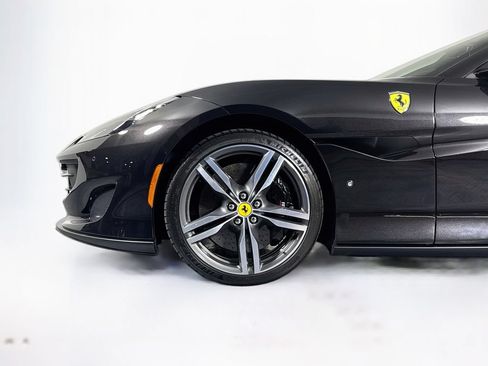 Used 2020 Ferrari Portofino RWD image 29