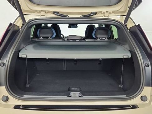 New 2026 Volvo EX30 Plus w/ Protection Package Premier AWD/4WD image 36