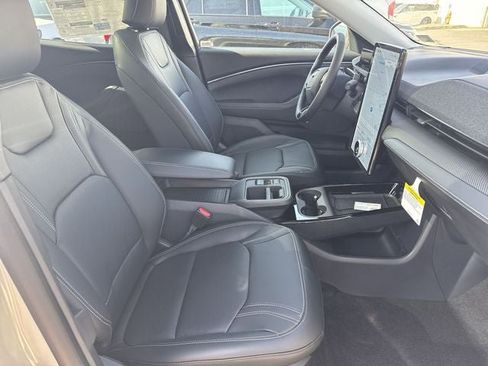 New 2025 Ford Mustang Mach-E Premium image 24