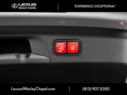 Used 2025 Mercedes-Benz GLE 450 4MATIC image 17