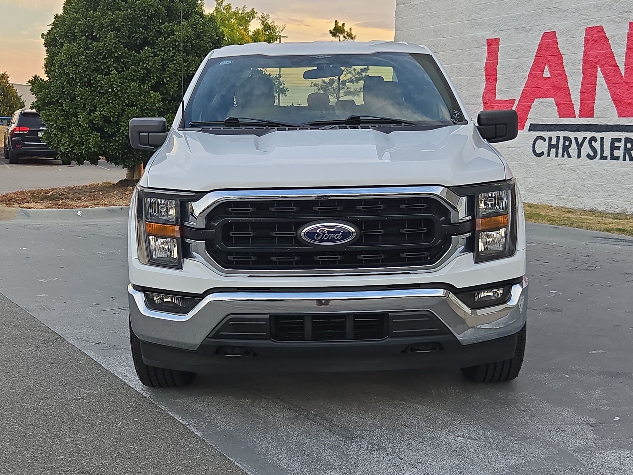 Used 2023 Ford F150 XLT AWD/4WD image 2