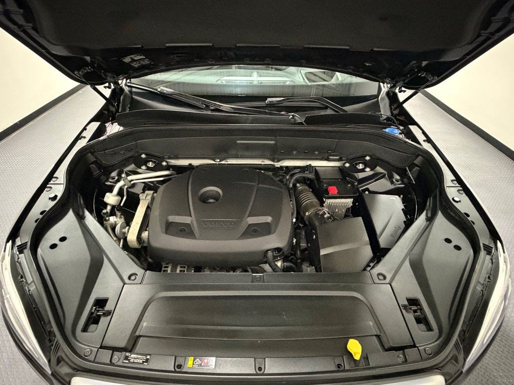 Used 2019 Volvo XC90 T6 R-Design AWD/4WD image 18