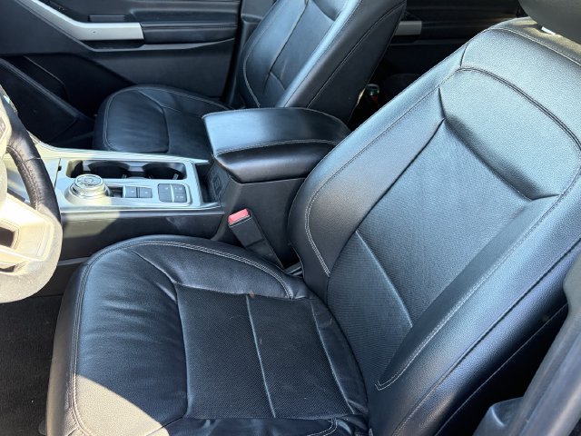 Used 2023 Ford Explorer Limited RWD image 7