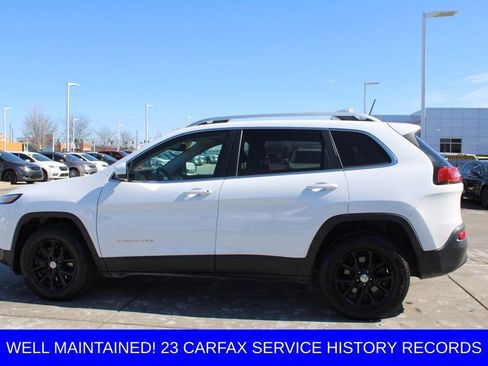 Used 2018 Jeep Cherokee Latitude image 4