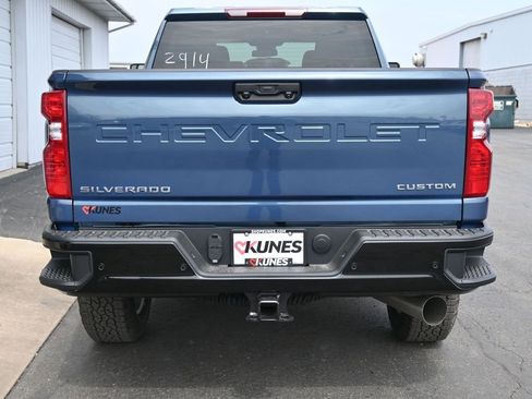New 2026 Chevrolet Silverado 2500 Custom w/ Custom Value Package AWD/4WD image 9